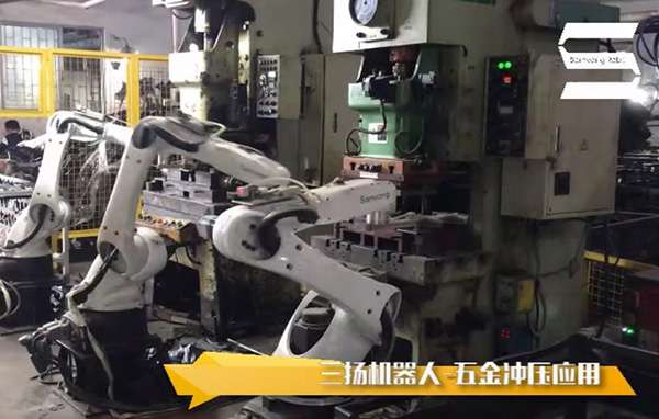 六轴机器人.jpg 六轴工业机器人.jpg